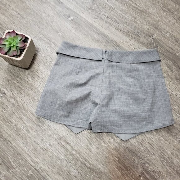 Talula Aritzia Berklee Shorts Grey Wool Blend Sz 2 - Picture 2 of 7